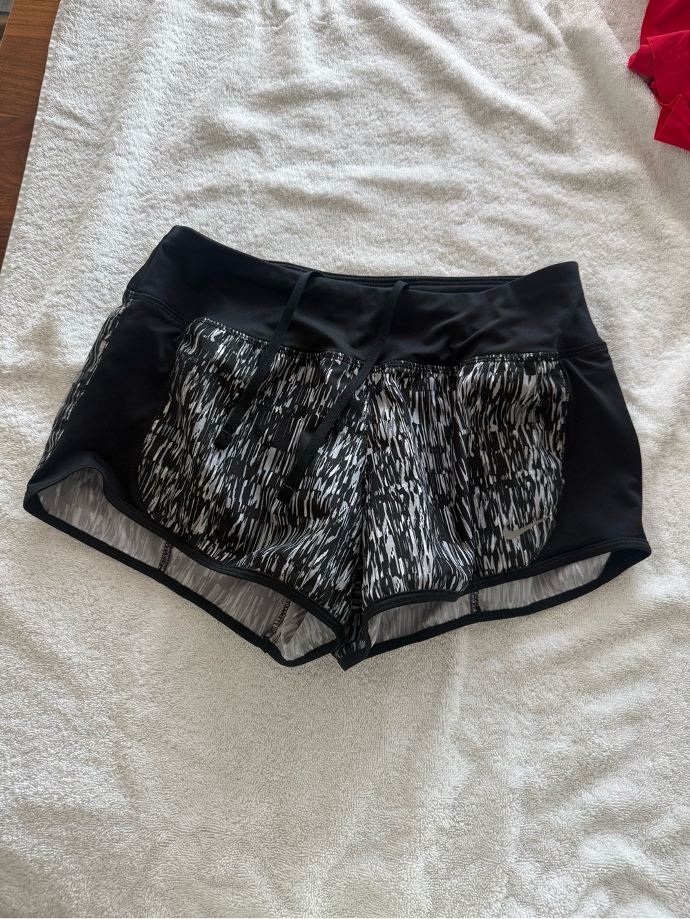 Nike Black & White Printed Women's Dri-Fit running Athletic Shorts